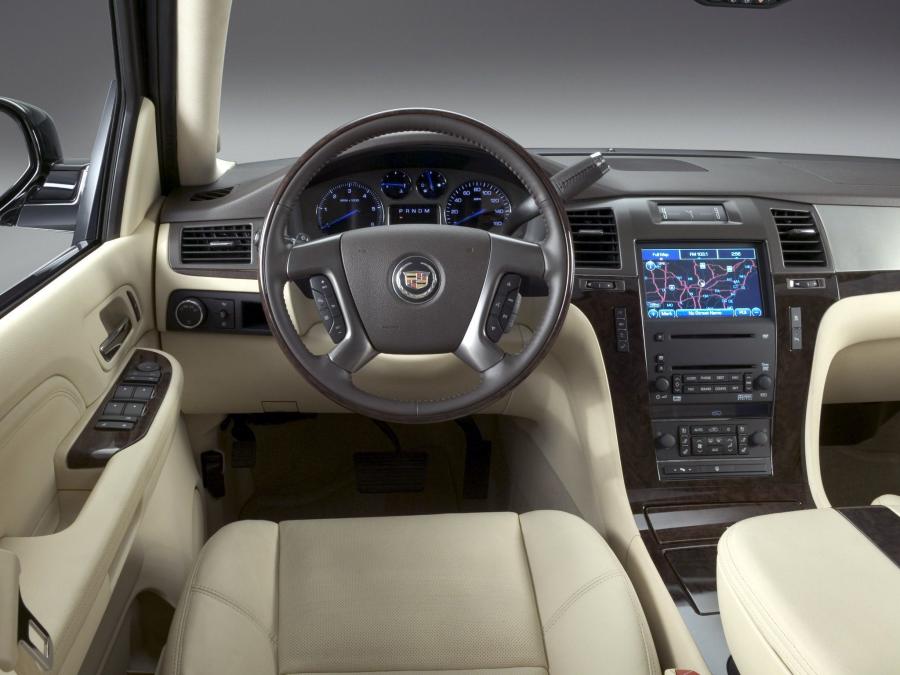  Cadillac Escalade 2006 года  (фото 16 из 19)